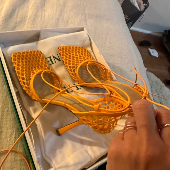 Bottega Veneta Stretch Orange Caged Mesh Heels Sandals Pumps 38-worn once - Picture 4 of 7